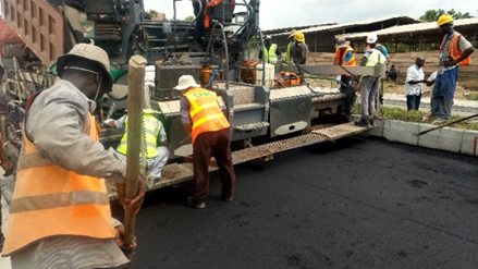 Surveillance de pose d'asphalte